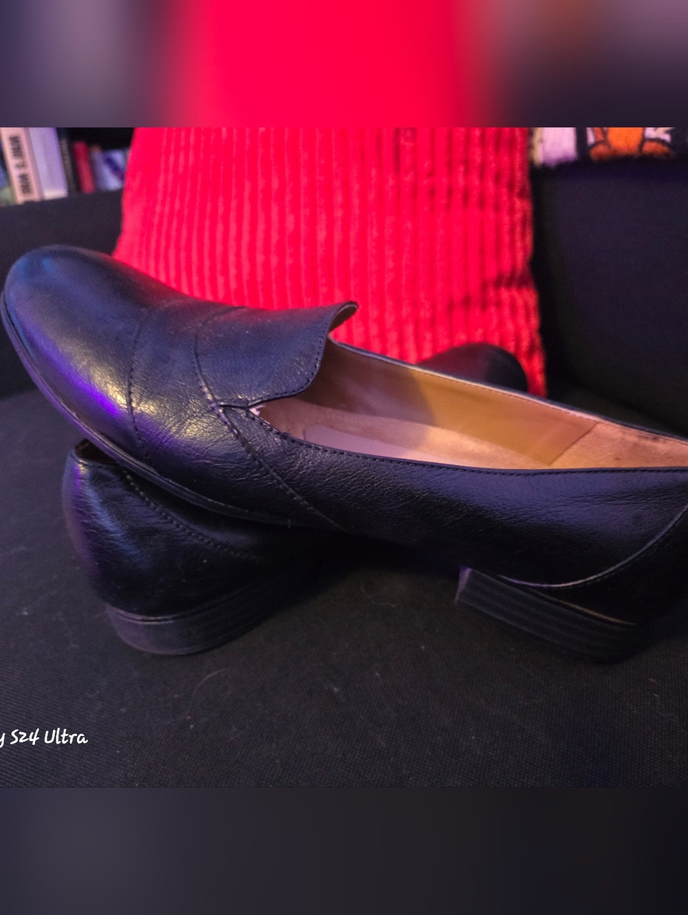 Naturalizers Classic Black Leather Slip-On Loafers Black Size 11
